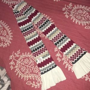 Knitted scarf